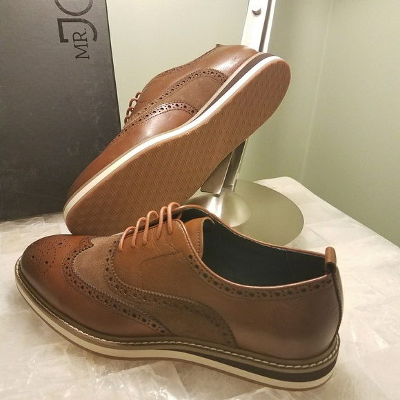 Shoes - Picture 2 of 7